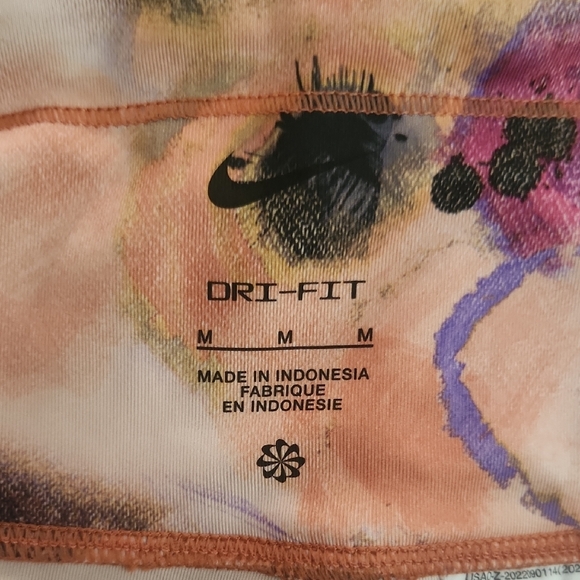 Abstract Patterned Leggings - Picture 4 of 7